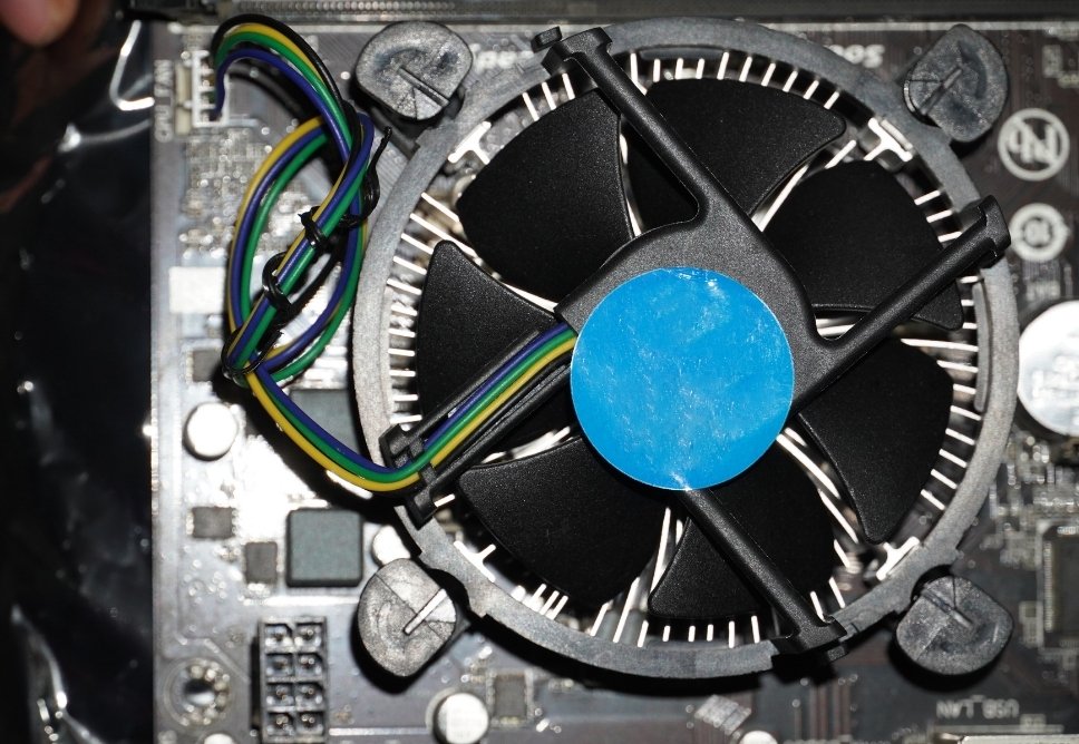 Quạt CPU Máy Tính Không Quay Có Sao Không? Hướng Dẫn Kiểm Tra Tại Nhà