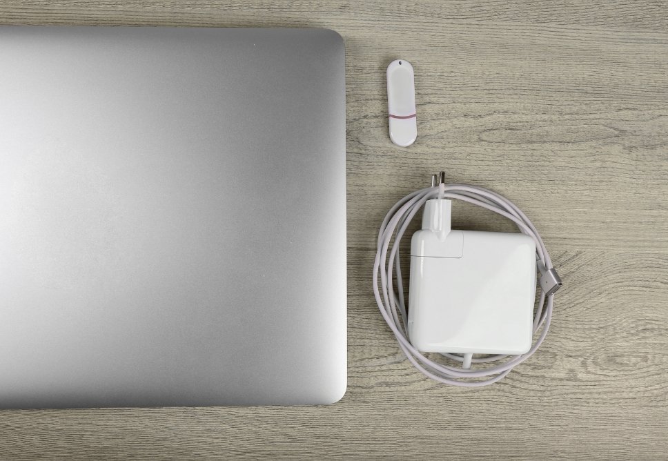 Cổng Sạc Laptop Bị Lỏng? Nguyên Nhân Và Cách Khắc Phục Nhanh Chóng