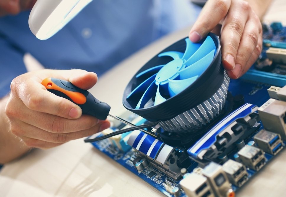 Dấu Hiệu Máy Tính Bị Hư Tản Nhiệt? Hướng Dẫn Cách Khắc Phục Tại Nhà